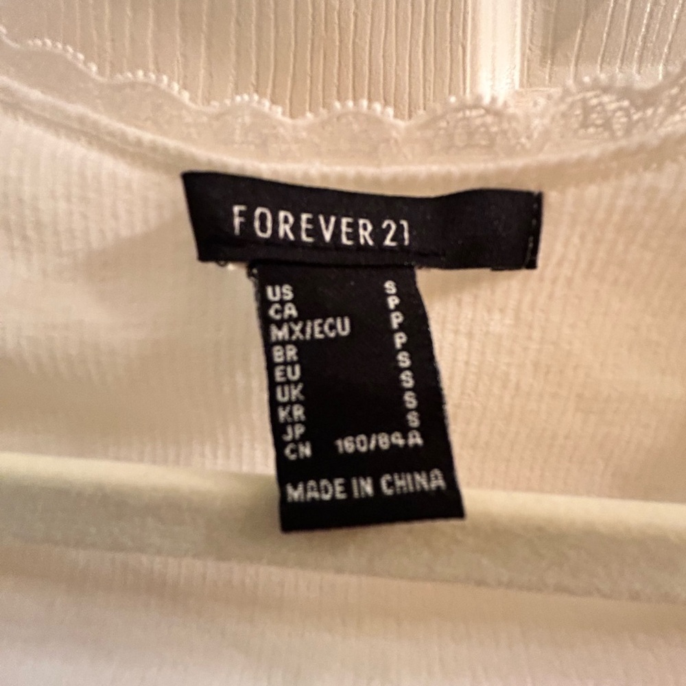 NWOT Forever 21 Ivory Lace-Trimmed Crop Top - Picture 3 of 3